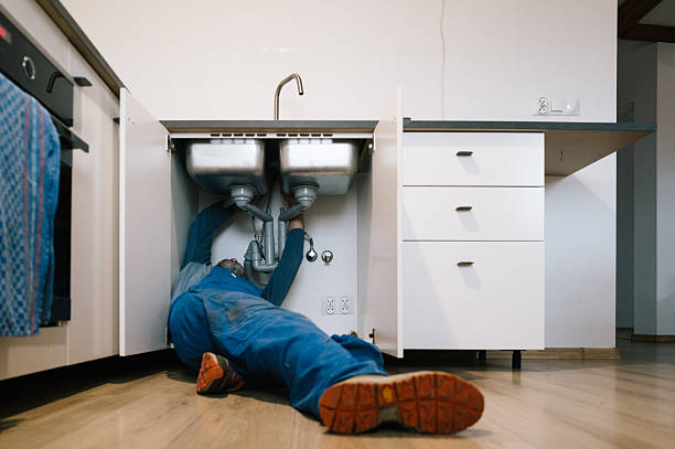 Professional Drain Cleaning technician working in Lakewood, OH